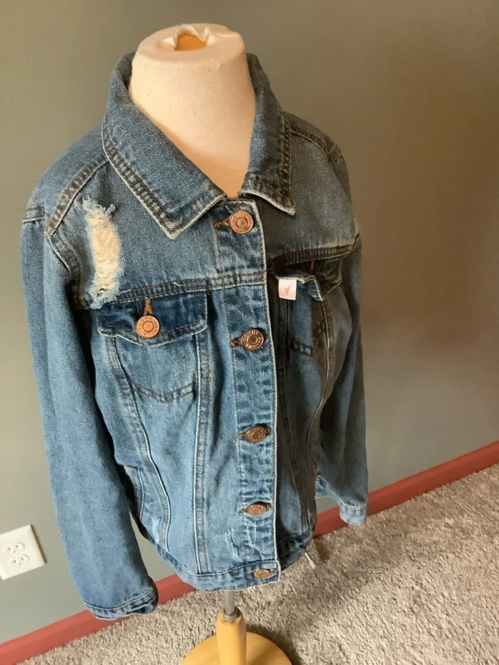 Tommy Bahama Girl’s Size 10 Classic Blue Denim Jacket. Excellent condition.